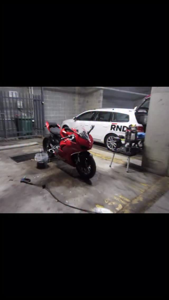 alright doom scrollers watch this
Ducati Panigale V2 Full Detail ๐น
~ on VHS ๐น ~
๐ฒ Dm or ๐ 0452390518
๐ง contactrndautodetailing@gmail.com
๐Sydney
๐ Link in Bio
~ RND Mobile detailing ~
#sydney #sydneydetailing #detailing #mobiledetailing #Autodetailing