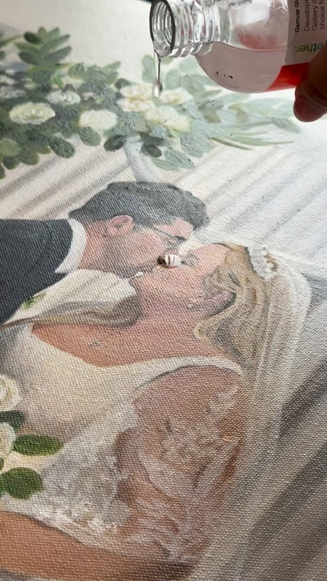 And just like that⦠itās sealed. The final chapter of every painting is sealing the memories in. Now itās ready to last a lifetime š¤
#liveweddingpainting #artreel #perthweddings #varnish #weddingpainting