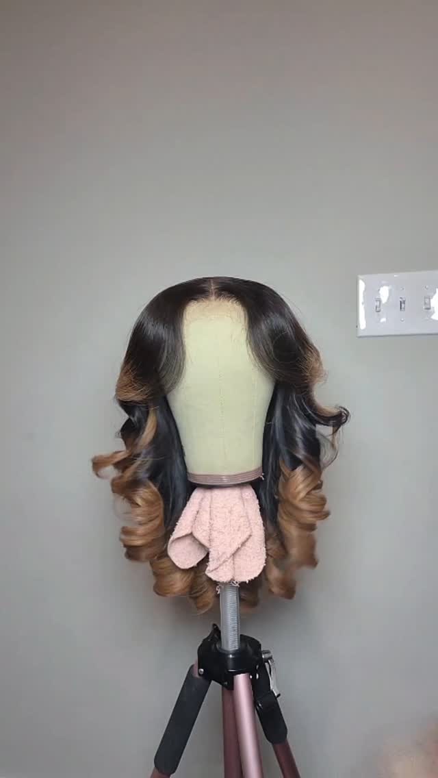 It's not too late to try color.
Sometimes we want it all and other times we want a bit of everything.
This two tone unit will complete your look with it's not so loud blonde and black roots plus all the volume and movement it serves.
#blondewigs #closurewigs #ombrewig #glueless #customizedwigs