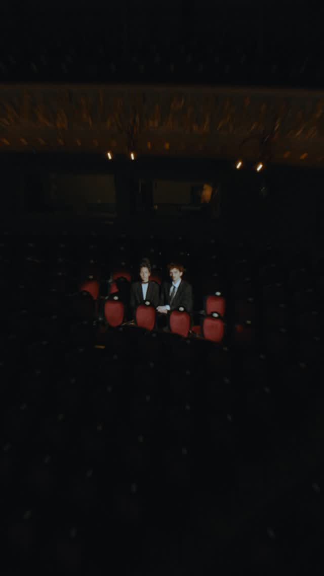 “Kautkaili” grupa aicina pievienoties spēka koncertam “Palīdzi izvest Ukrainas aizstāvjus no nāves”. 24. februārī plkst. 20.30 Latvijas Nacionālajā operā.
“Mēs esam vieni no tuvākajiem kaimiņiem tāpēc mums jābūt pirmajās frontes rindās atbalsta sniegšanā Ukraiņiem, tik ļoti negaidot uz citiem. Šis viss var skart arī mūs.” - saka grupa Kautkaili
Pērc biļetes. Ziedo. Palīdzi glābt dzīvības.
Tava līdzdalība nozīmē vairāk nekā vārdi. 🇺🇦
🎟️Biļetes iespējams iegādāties Latvijas Nacionālās operas kasē un tiešsaistē:
www.aizvedmani.lv
👉🏼Ziedo: aizvedmani.lv