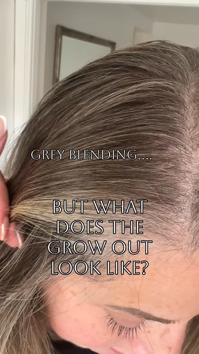 What does the grow out look like!
This is the most important part!
Itās all well and good your hair looks great when itās fresh!
But then⦠toner washās off regrowth starts to show again..
There are so many hairdressers having a go at grey blending and not able to actually give you the longevity because youāre just getting highlights! A proper grey blending method will always follow your regrowth pattern to ensure the best grow out⦠so when youāre looking for someone these are the pics & videos you need to see⦠the undone bits where their hair not fresh you need to see the grow out too.
If your ready to commit to an expert led journey that cuts out all the guess work and give you the results youāve been looking for comment āFREEDOMā and Iāll send you the link to my grey blending application.