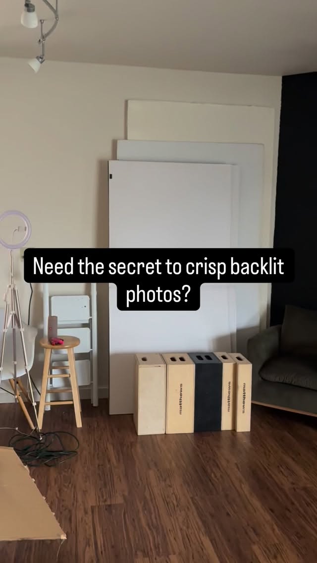 Want the secret to those gorgeous backlit head shots? Ours is super simple: prop two white v flats up to bounce light onto your client, and sit/stand between them for optimal lighting.
We have v flats and Apple boxes on hand to make this setup easy for our renters. Try it the next time you shoot in the studio.