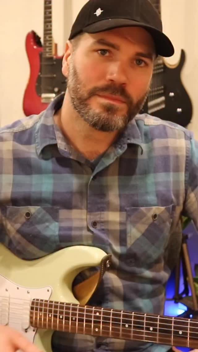Practice playing constant 8th notes when playjng through changes 🎸
My Patreon has longer, more in depth lessons, live masterclasses, guitar hangs, and more! Link in bio to join 🙏🏻🎸
#kiesel #kieselguitars #fishman #fishmanfluence
#guitar #guitars #guitarlesson #guitarlessons #lesson #music #learn #learning #teach #foryou #foryoupage #guitarsolo #guitarlick #guitarlife #playguitar #learnguitar #guitarist