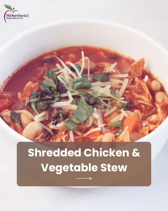 It’s freezing outside ❄️ and your body is begging for something warm, hearty, and actually nourishing 🍲
This Shredded Chicken Vegetable Stew is the kind of comfort food that helps:
✔ reduce inflammation
✔ support gut health
✔ keep blood sugar steady
✔ and leave you feeling satisfied—not sluggish
Let me show you how to make it 👇
👉🏻 What’s inside:
🍗 Chicken – lean protein for fullness, muscle repair, and immune support
🥕 Carrots – vitamin A and antioxidants for skin, eyes, and immune health
🌿 Spinach – iron and folate to support energy and red blood cell health
🫘 Cannellini Beans – fiber-rich goodness for digestion, heart health, and blood sugar balance
Comfort food can be functional—and delicious.
📽 Watch the last slide for the step-by-step video
🧑🏻🍳 Make it this week and tag @yourhandle so I can see your cozy bowls!
#tksnutritionllc #healthyhabitsforlife #CozyRecipes #StewSeason #onepotmeal