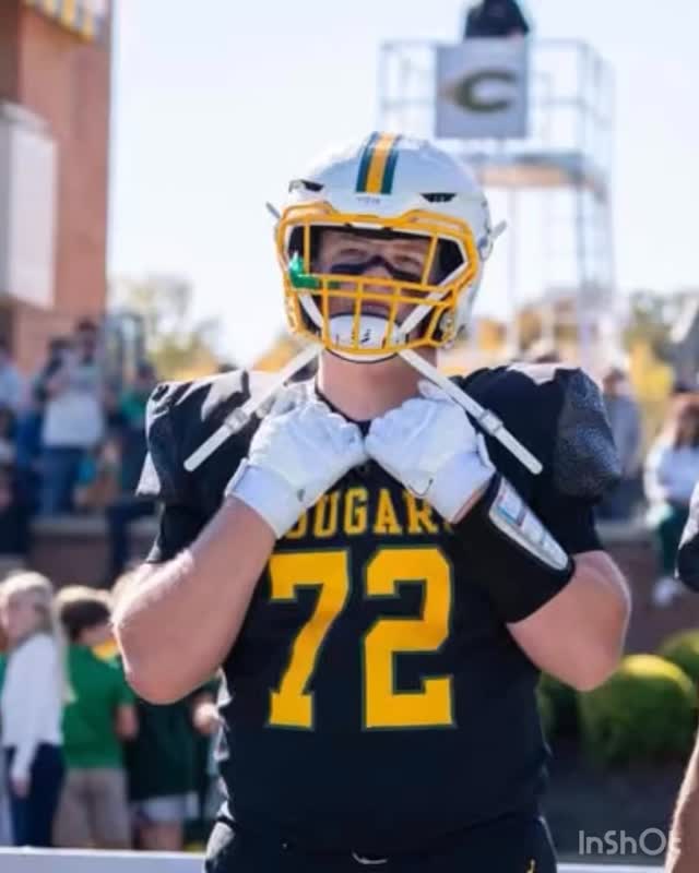 READY TO PUSH… 320 lbs BS triple, 405 lbs trap DL x5, and a 265 lbs BP triple from Mercer Hutcheson (sophomore football athlete for Collegiate School)… intense work ethic will take this young man far in his weightlifting journey. He has worked very hard to build this base, but now it’s time to see how strong he can make himself before the start of football!!! #Squat #Deadlift #Bench #Football #Weightlifting
_________________________________
_________________________________
_________________________________
“Find your passion whatever it may be. Become it and it becomes you, and you will find great things.” — Bob Blanton ✅ CHECK US OUT ✅
www.totaltraininginc.com
_________________________________
_________________________________
👍 LIKE US ON FACEBOOK 👍
@totaltrainingincrva @mercerh_28