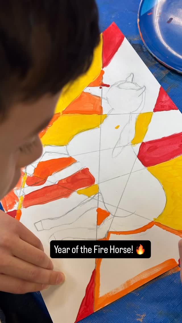It’s year of the Fire Horse! My age 9-11 artists drew horses from observation, building from shapes. After dividing up the composition, we painted using only warm colors and their tints. I love this kind of project as the artists begin to work more independently- getting their own materials, mixing colors, design placement etc. this gives them agency to move around studio gaining confidence with materials as well as their work. Amazing job artists!
#arteducation #yearofthefirehorse #artclasses #dbae