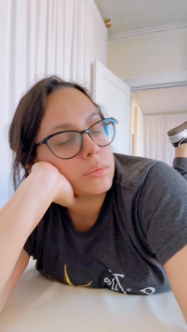 This is me, being raw…looking a hot mess sharing my story & showing up for you.
I remember when my life felt disconnected, fragmented, and filled with anxiety.
It’s been over three years since I began the journey back to myself.
Now I have the honor of walking alongside others as they return to their own wholeness.
So grateful for the transformation and for the trust
#healthandwellnesscoaching #healing #wellness #alignment