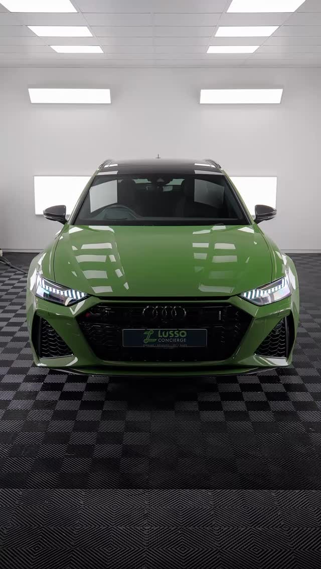 One of one RS6 in this crazy Audi Exclusive Green paint finish, inches off the ground & sat on Vossen wheels… now fully protected with PPF by our team! 🚀💚
The real question is, what’s the paint colour name? 🤔 👀
#RS6 #AudiExclusive #Vossen #PPF #PaintProtectionFilm