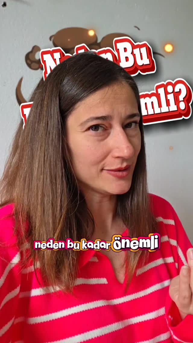 Bakanlıktan 0-3 Yaş Kararı!
Tam da altını çizdiğimiz bu bilimsel gerçeklerin resmi bir yansıması oldu. 🧬 Hem pedagojik alanda akademik okumalar yapan hem de bebeklerin aylık gelişimine yönelik etkinlikler tasarlayan biri olarak literatürü sürekli tarıyorum. Veriler: Beyin gelişiminin en hızlı ve en kritik olduğu bu ilk 36 ayda, ekranın dil, dikkat ve sosyal becerilere faturası maalesef ağır oluyor. 🧠📉
Ekransız bebeğimi büyütürken neler yaptığımızı ayrıca paylaşıyorum ✨️🍀
.
.
.
#ekransızsaatler #merihbebek #annebebek #bebek #bebekgelişimi *bebek etkinlikleri *bilimsel bebek