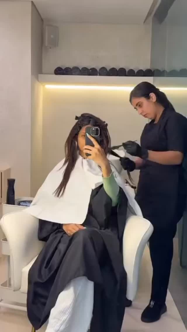 New look incoming @jajoo_onthebeat ๐
๐ Anantara Downtown
๐ก Home Service
๐ฒ DM or WhatsApp +971508818277
#GoldenGlow #KBeautyDubai #DubaiLuxury