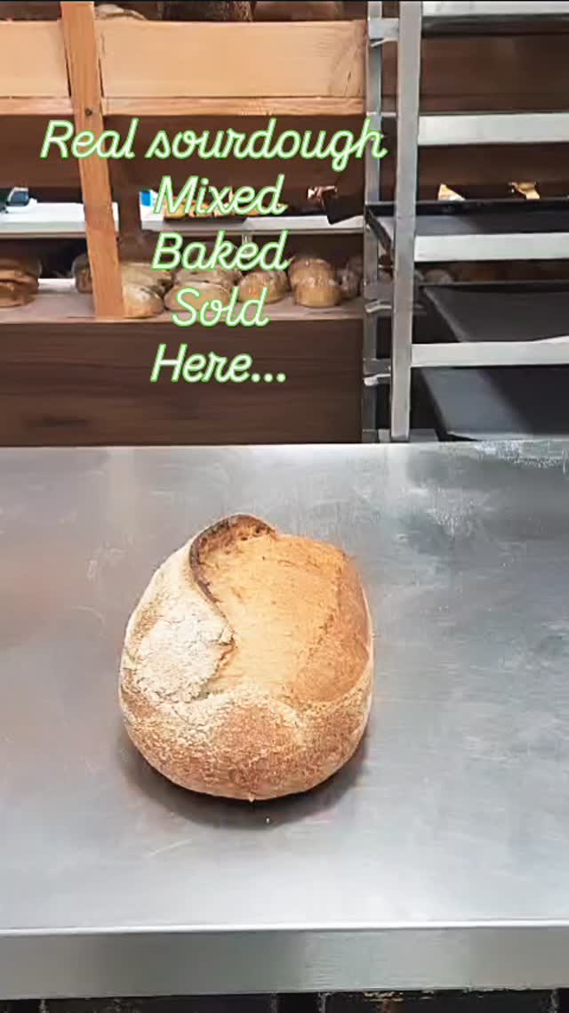 Only Flour, salt, water and our Ferment!!! Can you find ot fresher!!! #artisanbakery #suportlocal #indepentantbakery #freshbread #realsourdough