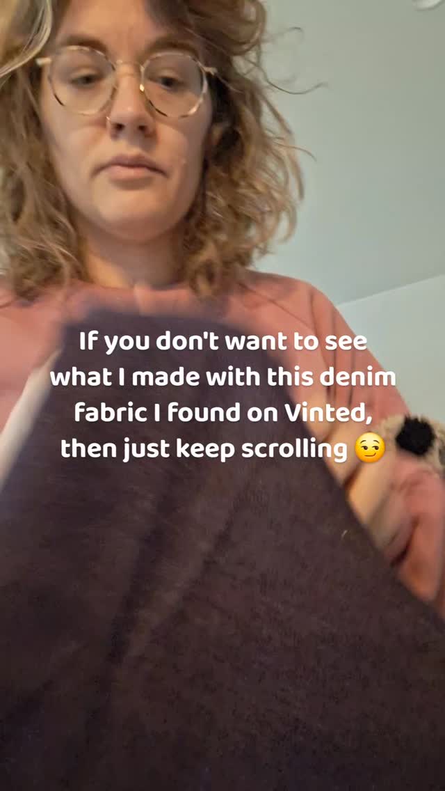 Ik koop vergeten stoffen in de kringwinkel en op Vinted en maak daar iets anders mee 🤌🏼
Antwoord op mijn profiel!
Dit is een trial reel, dus we kennen elkaar nog niet. Vond je het resultaat op mijn profiel? Geef dan gerust een comment daar 🫶🏼
Blij dat we mekaar gevonden hebben 💚
***
Ik ben Mona en deel al mijn duurzame tips en tricks in mijn downloadbare tweedehands gidsen én inspireer graag met tweedehands en zelfgemaakte outfits 💚♻️