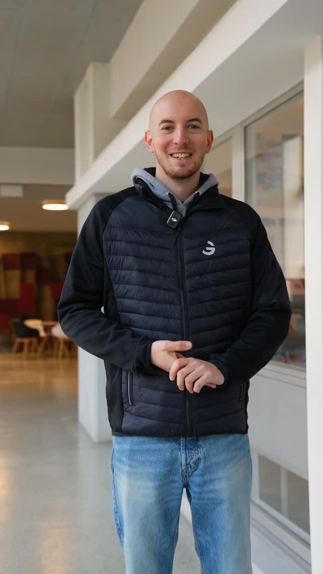 Nous avons eu le plaisir d’accompagner l’EPASC dans la mise en place de toute sa signalétique intérieure et extérieure.
Signalétique d’orientation
Totems
Enseignes
Numéros de classes
Plaques et marquages divers...
Un projet complet, pensé pour guider, informer et valoriser l’image de l’établissement.
De la fabrication, jusqu’à la pose, chaque élément a été réalisé avec précision afin d’assurer lisibilité, durabilité et cohérence visuelle.
Merci à l'Epasc et à Forme pour leur confiance.
Vous avez un projet de signalétique pour votre école, votre entreprise ou un bâtiment public ? Contactez-nous pour en discuter.
#Signalétique #Totem #Enseigne #Orientation #FabricationLocale Martigny