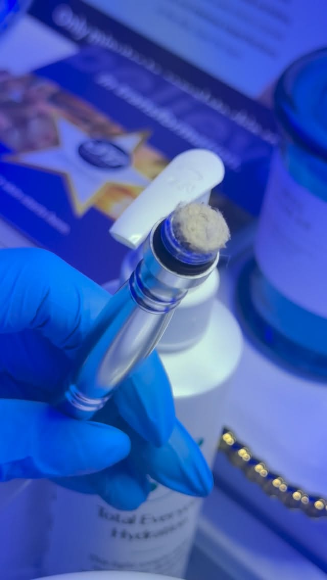 This is what was sitting on your skin 😳✨
After a Diamond Microdermabrasion treatment, this insert tells the whole story — dead skin cells, product buildup, excess oil, and surface congestion that were blocking your glow.
Diamond Glow Microdermabrasion uses a medical-grade diamond tip to manually resurface the skin while vacuum suction lifts away debris. The result? Smoother texture, brighter tone, refined pores, and skincare products that actually penetrate.
If your skin feels rough, looks dull, or your makeup isn’t sitting right… this might be why.
At Luminance Beauty & Body in Roswell, Georgia, we specialize in corrective exfoliation treatments for texture, acne-prone skin, and hyperpigmentation.
Ready to see what’s hiding on your skin?
Book your Diamond Glow Microdermabrasion today. ✨
#atlantaesthetician #hydrafacial #atlantaspa #atlantaspa microdermabrasion #atlfacials