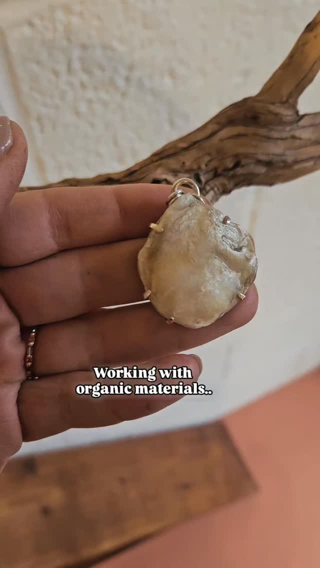 āØļøA custom piece made for a lovely person who wanted to capture his fiancĆ©eās love of collecting shells and stones from their travels together, and turn it into something she could wear every day š¤
š©¶ I love hearing the stories behind peopleās keepsakes like this ā and this one felt even more special knowing it was made for Valentineās Day.
š Working with organic materials always comes with its challenges, especially shell. The layers can vary so much depending on where theyāve been found. This shell was particularly soft and needed a lot of care when shaping and setting the claws to hold it safely. I lacquered the surface and edges to stabilise the softer exposed areas, which worked perfectly with the claw setting.
It also had a very curved back, so there were lots of careful tweaks while building the setting to hold it securely without putting pressure on it.
š Finished with a tiny moon on the back and a little star at the clasp āØ
The colours are so natural and earthy ā I truly loved making this piece, even with all its challenges.
#bespokejewellery #meaningfuljewellery #handmadejewelleryuk #custommadejewellery #jewellerywithstory