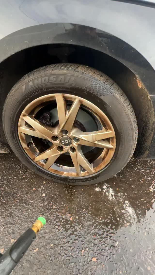 This was very satisfying to clean
#detailing #satisfying #detailingworld