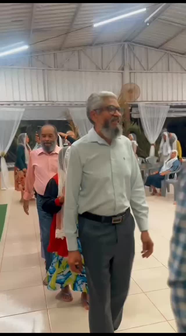 Queridos irmãos e irmãs em Cristo, a Completa Reforma está de luto.
Com o coração partido, nos despedimos de nosso amado irmão e Diácono Luciano, que dormiu no Senhor. Sua partida deixa um vazio profundo, mas sabemos que ele agora está no descanso dos justos e em breve desfrutará da glória eterna.
Lembraremos desse homem de Deus assim, alegre, exultante em adorar ao Senhor, com toda a sua família.Sua fé, seus conselhos,sua alegria e seu coração generoso inspiraram todos nós. Ele será profundamente lembrado e amado por todos.
Descanse em paz querido irmão. Até que nos encontremos na manhã da ressurreição, onde não haverá mais dor nem tristeza. Nossos sinceros sentimentos à família.
"Felizes os mortos que morrem no Senhor de agora em diante".
Diz o Espírito: "Sim, eles descansarão das suas fadigas, pois as suas obras os seguirão" AP14:13
.
.
.
#luto #descansoemdeus #sonodosjustos
#despedida #ressureição