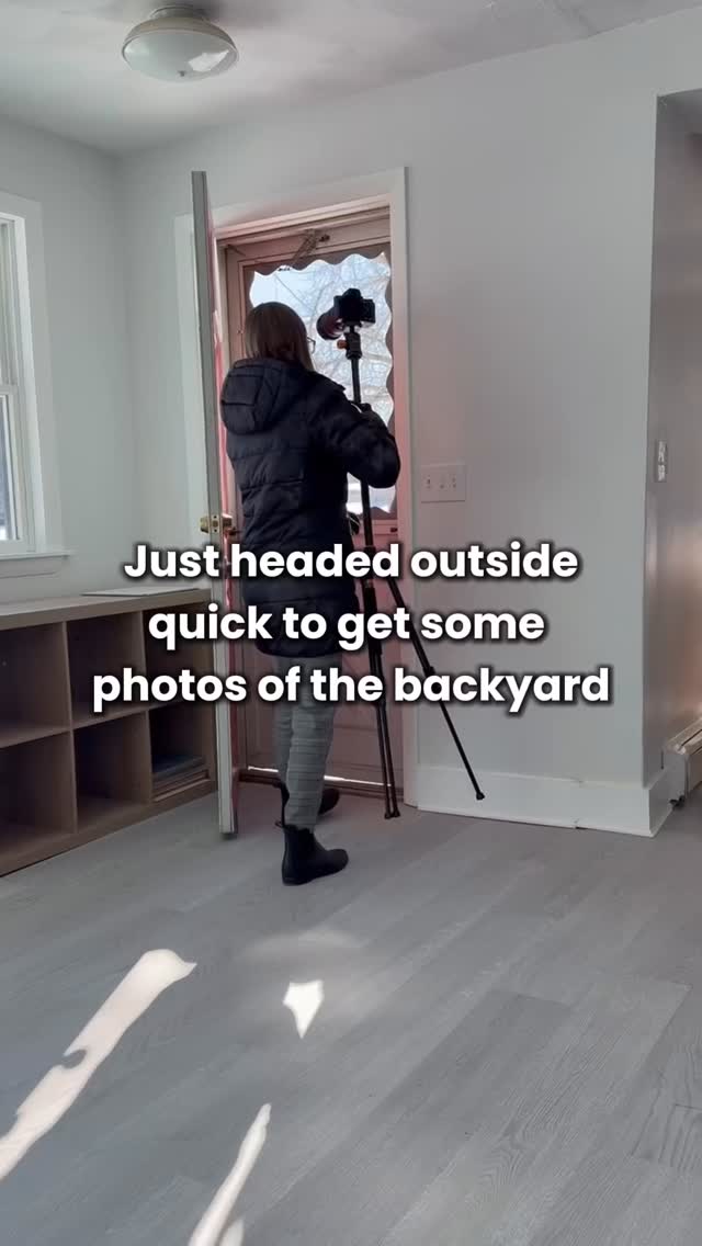 POV: You step outside for “just a few backyard shots”… and end up on an unexpected winter obstacle course ❄️📸
#RhodeIslandRealtor #RIRealEstate #RealEstatePhotographyRI #ProvidenceRealEstate #ListingPhotosMatter