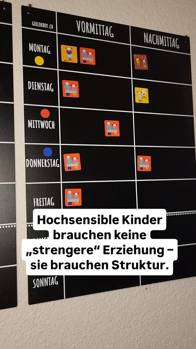 Alle Kinder brauchen Struktur, hochsensible aber noch etwas mehr. Darum nochmals ein Reel dazu.
Hochsensible Kinder wollen wissen, was auf sie zukommt. Das gibt ihnen Sicherheit. Deshalb arbeiten wir schon lange mit Plänen. Ein Wochenplan kann helfen, alle Ereignisse der Woche im Überbkick zu haben. Je nach Alter des Kindes kann man ihn am Sonntagabend gemeinsam erstellen und täglich schauen, was heute ansteht.
Du wirst sehen, dein Kind wird sich besser fühlen und weniger ängstlich sein. Zusätzlich lernt es noch die Wochentage und bekommt ein gutes Zeitgefühl.
Willst du noch mehr Strategien zum Umgang mit hochsensiblen Kindern? Morgen findet mein Workshop für Eltern von hochsensiblen Kindern statt. Melde dich noch an! Der Link ist in meinem Profil unter ➡️Workshops.
Herzlich, Jacky 🦋
#hochsensiblekinder #struktur #wochenplan #bedürfnisorientiert #feingefühl
COACHING
BERATUNG
HOCHSENSIBILITÄT
EMOTIONSREGULATION
STRESSREGULATION
ABGRENZUNG
POTENTIAL
SELBSTVERTRAUEN
MINDSET