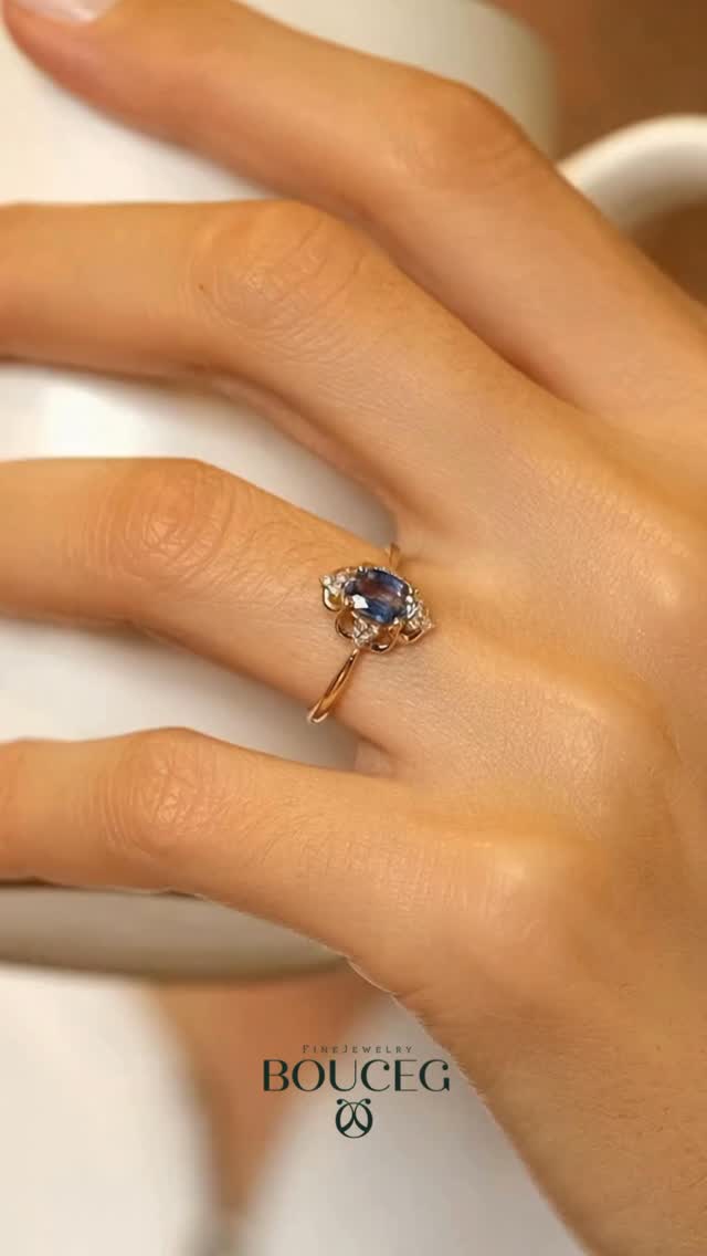 Unutulmaz anların tanığı, kendi masalının kahramanı olman için tasarlandı. ✨ Cınderella’nın zarafeti şimdi parmaklarında hayat buluyor. Hikayeni başlatmaya hazır mısın? 💍
#evlilikteklifi #tektaşyüzük #boucegjewelery #pırlanta #yüzük