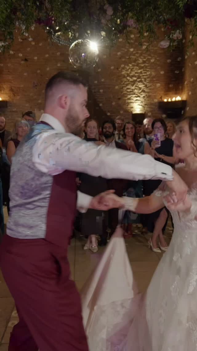 Sunday was our first wedding of the year and what a way to kick things off! 🎸
Fran and Ben’s big day at Stone Barn was a blast. We had the privilege of providing our music services all day long, and the afterparty was 🔥.
The dancefloor was packed and the energy was on point from start to finish. We can’t wait for more days like this!
Thank you Fran & Ben and huge congratulations to you both.
📹 Thank you to @mad_mash_weddings for capturing this amazing footage!
#livemusic #liveband #stonebarn #wedding #weddingband