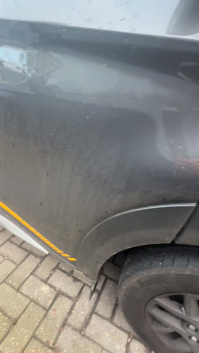 It's Monday morning and you know what that means maintaining two cars in one spot every two weeks. Lovely weather like today is perfect for tackling both cars at once I start with the exterior washes and then dive into the interiors. #detailing #bromley #carwash #london #snowfoam