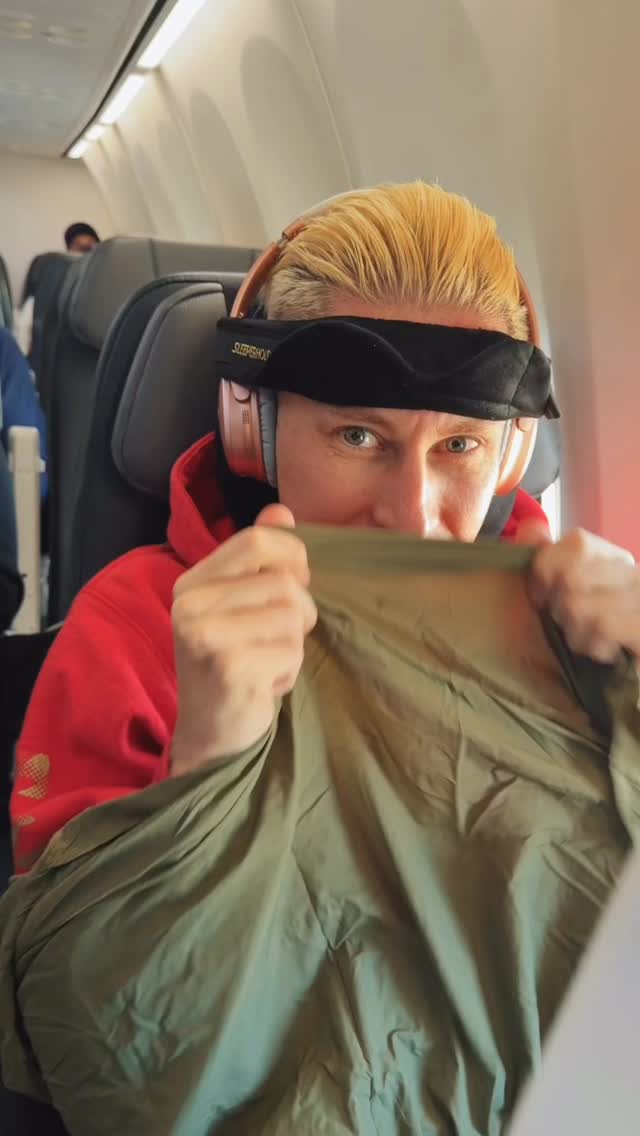 CDMX 🇲🇽 was magical. In a literal sense. @illie.wav and I were manifesting like bananas on this trip. One of my favorite moments was when we were singing a Bruno Mars song and then like 2 minutes later the song actually came on where we were dancing 🕺 Thank you universe for celebrating with us and affirming our journey! 💋