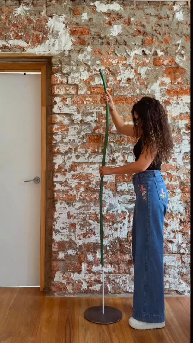 Giant Paper Marigold✨ #paperflowers #giantpaperflowers #crepepaperflower #floritastudio #giantflowers