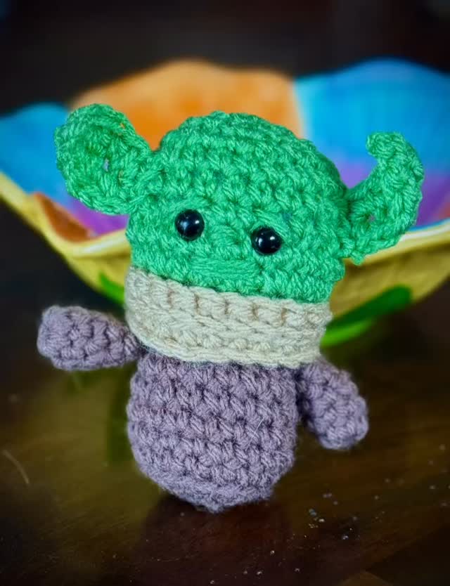 My friend crochet cute little characters. She made me the Yoda. #crochet #handmade #mallorymade