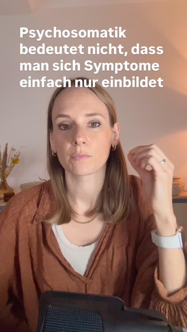 Psychosomatik bedeutet nicht, dass wir uns Symptome einbilden. Sie beschreibt die seelische Entstehung von chronischen Erkrankungen.
Wenn es vll auch Ursachen für Symptome geben kann, kann es dann Vll auch eine Lösung geben?
Komm gerne in meinen WhatsApp Channel, hier erfährst du alles zum Thema Selbstheilung!
🧡Den Link findest du in meiner Bio
#multiplesklerose #mamaleben #chronischkrank #müde #dieburg