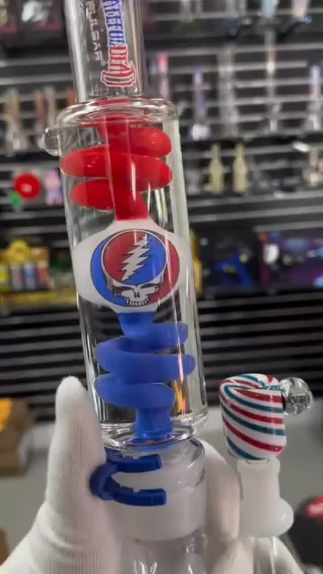 Officially licensed Grateful Dead x Pulsar collab freeze tubes!
Come scoop one today at High Society!
🔥
🔥
🔥
#oxfordms #olemiss #hottytoddy #highsocietyoxford #supportlocal
