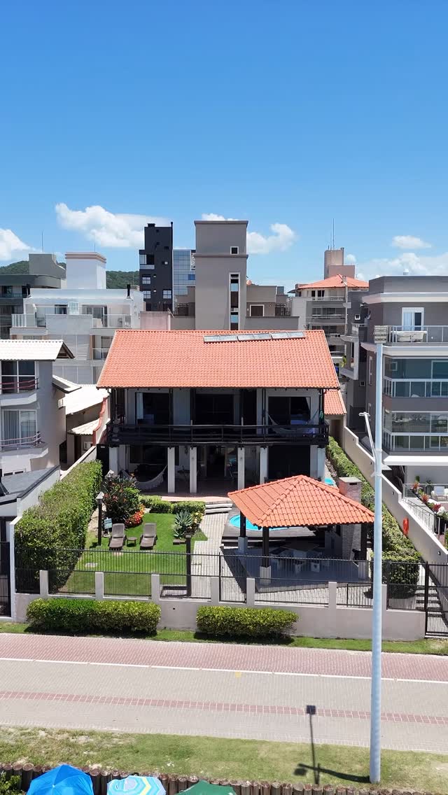 Mais do que hospedagem, entregamos cuidado em cada detalhe.
Na Pousada Kia Ora, conforto, tranquilidade e acolhimento caminham juntos para que sua experiência seja memorável ✨