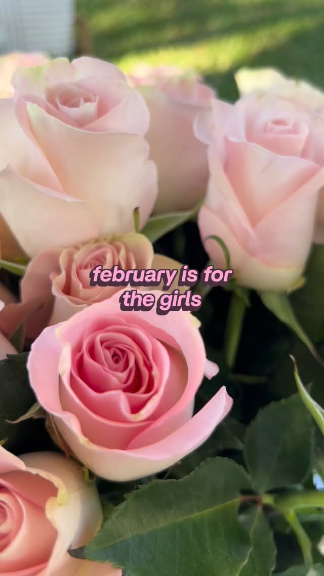 February is for the girls…💕🌷
Grab your besties and book a picnic for the girls!
.
.
.
.
.
#apollobeach #annamariaisland #luxuryeventplanner #picnicvibes #tampa