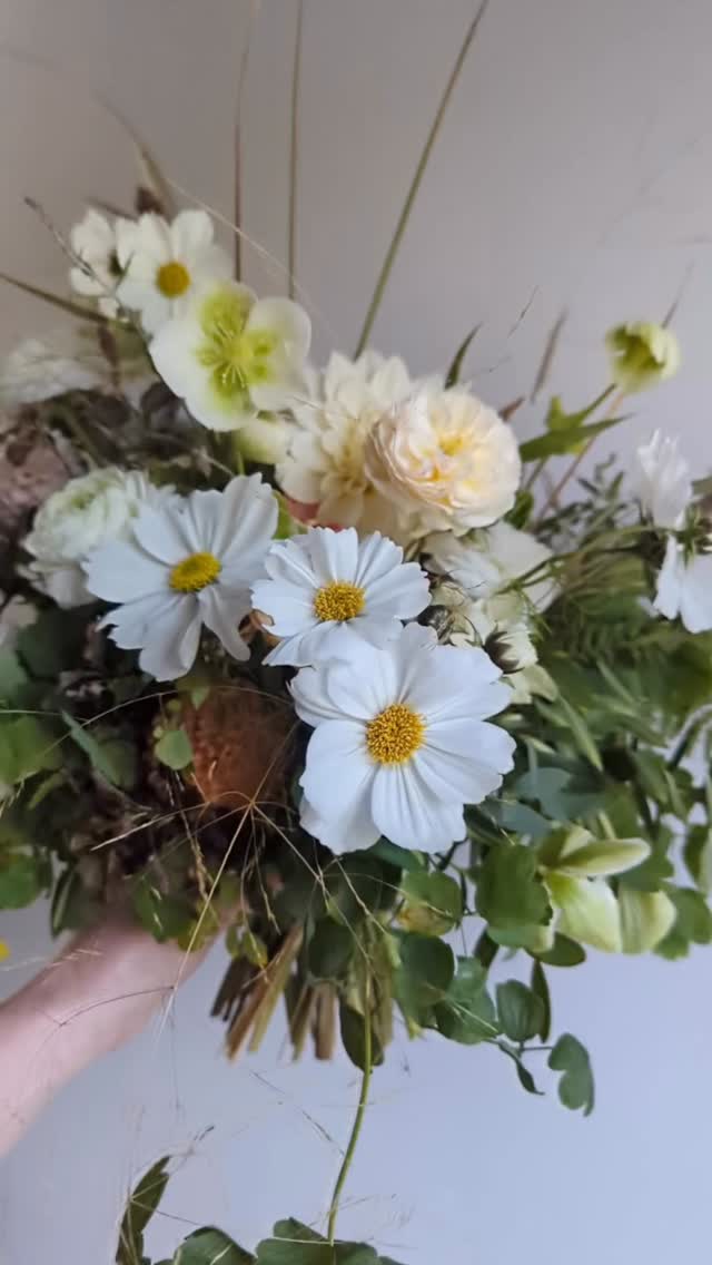 Flowers that belong to your story.
Wild luxury, grown naturally and designed uniquely for you.
Booking limited dates for 2026 & 2027.
#cheshireflorist #sustainableweddingflowers #northwestweddingflowers