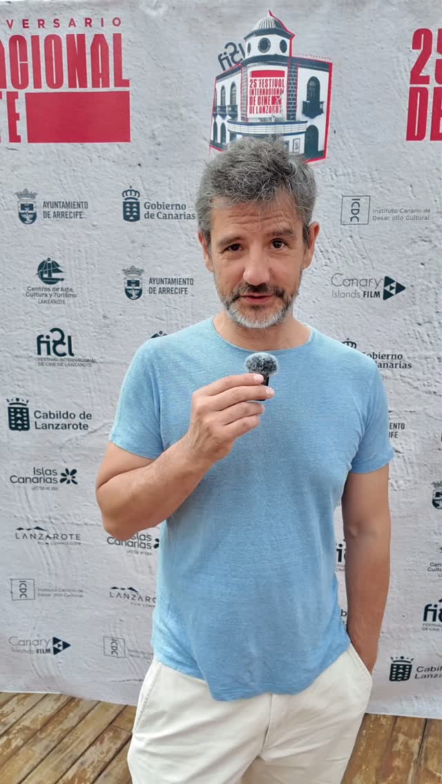¡Hoy toca el último Fuera de Guión! Una sección donde hemos conocido sin filtros a los invitados la última edición del @festivalcinelanzarote
Hoy con el actor @ahortelanoweb 🎬✨
¿Qué responderá?🤔
#Fueradeguionficl #ficl25 #25aniversarioficl