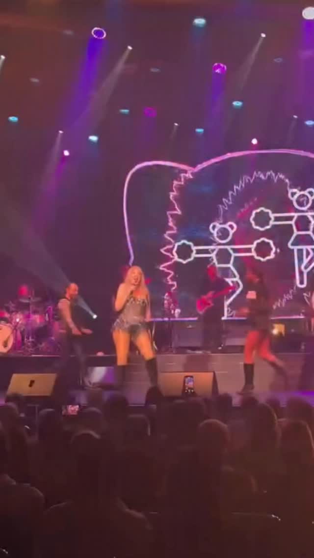 ✨💙💃Shake it off💃💙✨
#shakeitoff #taylorswifttribute #tributeartist #taylorswift #tributeshow
*Elizabeth as Taylor Music is an unofficial tribute to Taylor Swift and Taylor Swift’s music and is not endorsed by or in any way affiliated with TAS Rights Management, Taylor Swift, or their affiliated entities, and the event organizers have indemnified TAS Rights Management, Taylor Swift, or their affiliated entities against any and all claims relating to any injury, death, or other harm that could befall event attendees.*