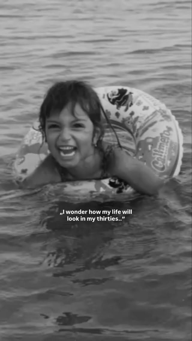 Ich glaub die kleine Mimi würde es lieben 🥹🌺🌊🏄🏽♀️🌞🫂
Abenteuer. Mut. Freiheit. Vertrauen.
Komplett unbändig, authentisch, wild & frei.
Kein klein halten, kein anpassen.
Einfach nur ich sein ✨🥹
#dreamlife #traumleben #mindset #Leben