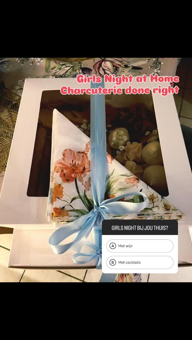 Tag de vriendin die dit zou regelen 😉#suikerbekkietraktaties #heistopdenberg #girlsnight❤️ #charcuteriebox #samengenieten❤️
