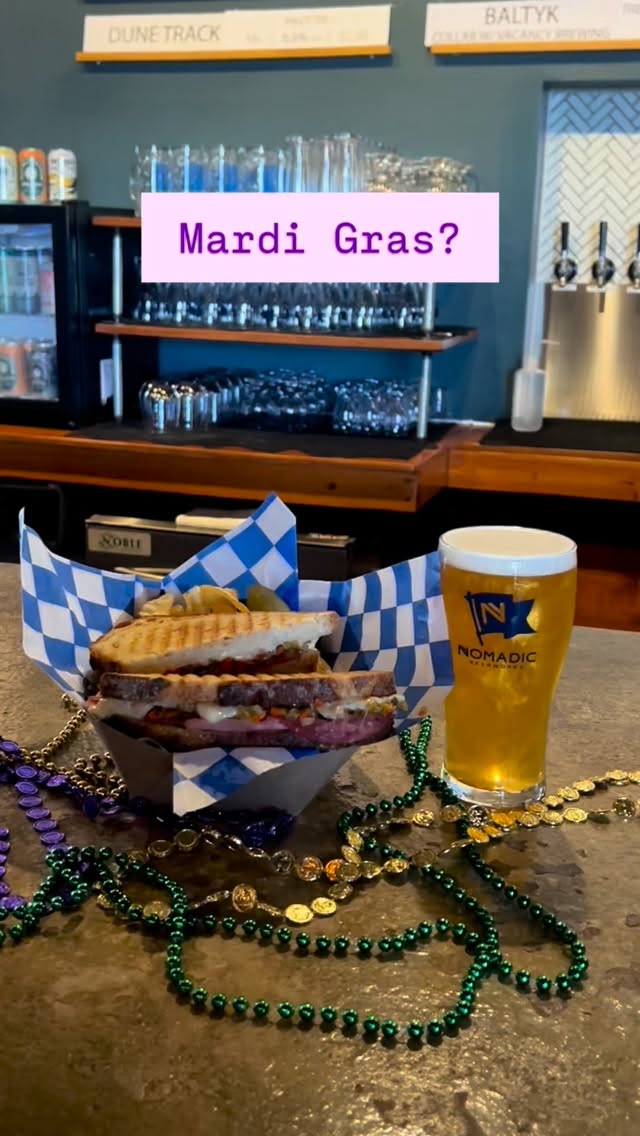 Laissez les bons temps roulez 🍻🎺⚜️
It’s Fat Tuesday, and we’re celebrating New Orleans style — with a muffuletta panini inspired by the Big Easy, jazzy tunes, and all the ice cold beer you can drink (glitter optional ✨) 🍺
Muffulettas served until we run out! We recommend pairing with Single Fin West Coast Pils 🤙
Come on down and party with us! 💜💚💛