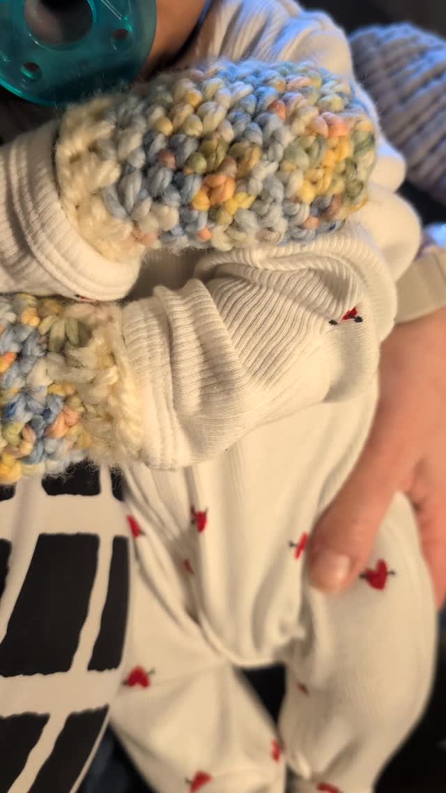 No, it is NOT time for this little guy to walk. But he does love it when I walk whilst holding him. In his mind, it's always time for walking.
Also, aren't these mittens amazing?! I was gifted them by a new friend @valstitchniche and they are *just perfect*!
#imperfectlybeautifulus #fosterlove #babyblue #tophouse #babymittens