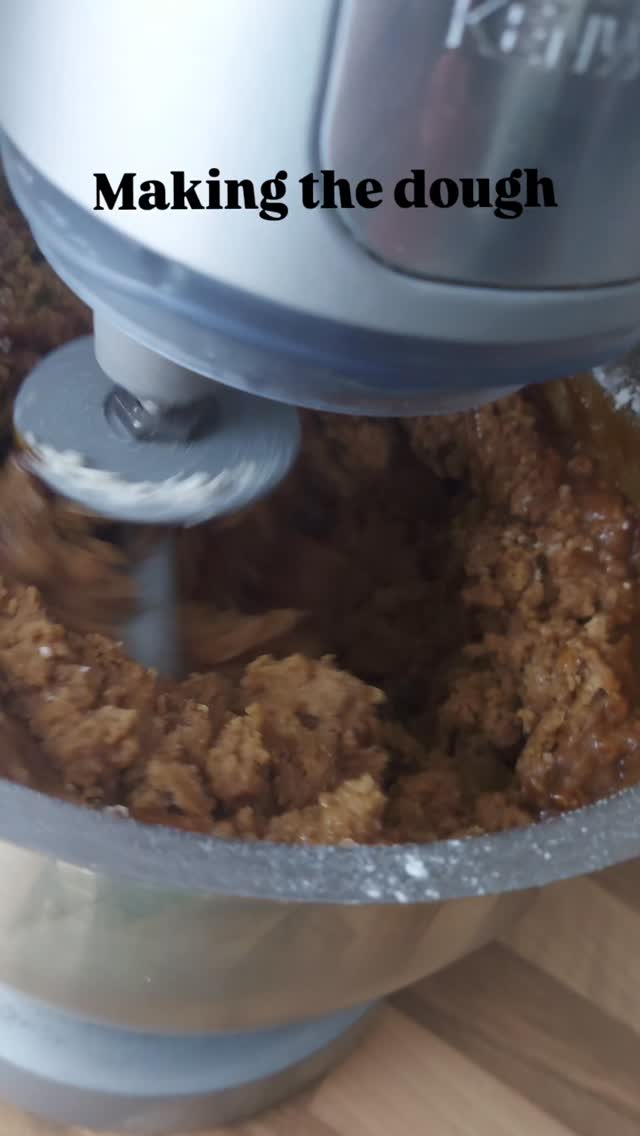 🤎 There’s something timeless about gingerbread… the warmth of spice, the rhythm of rolling pins, the magic of transforming dough into something extraordinary ✨
Our "Artisan Gingerbread Cuckoo Clock" is one of our most beloved creations, inspired by traditional village craftsmanship and made entirely from scratch, by hand. In this video you’ll see the four simple but beautiful steps:
🤎 Mixing our signature spiced dough
🤎 Rolling it to perfection
🤎 Cutting every intricate detail
🤎 The final edible showpiece
And the best part? You can create your own.
Our "Cuckoo Clock template" is available to purchase so you can bring this magical bake to life in your own kitchen. Whether you’re a seasoned baker or simply craving a cosy creative project, this is gingerbread as an experience, not just a biscuit.
Explore our full range of DIY projects and artisan biscuits on our website and discover the magic of Aria’s Cakes.
Bake it. Build it. Treasure it. 🤎
#AriasCakes #ArtisanGingerbread #GingerbreadCuckooClock #DIYBaking #EdibleArt