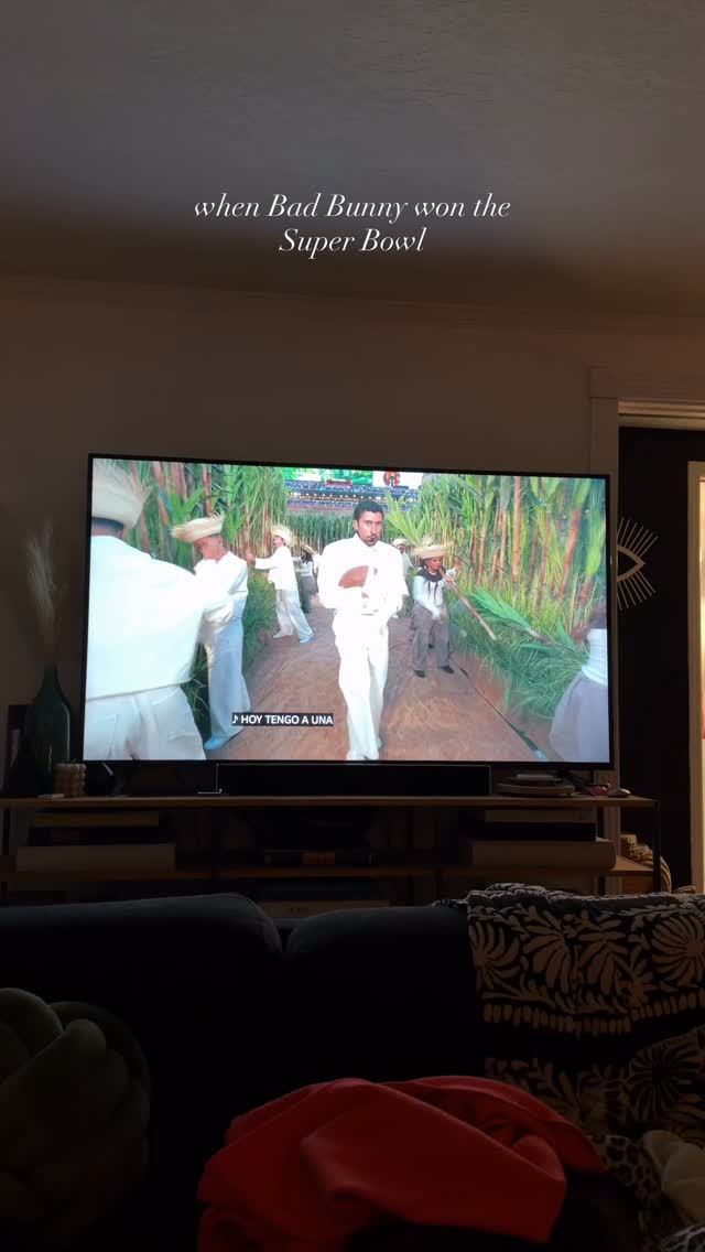 The way he slow walked the football 🏈
Benito Bowl for the win 🔥🎥✨