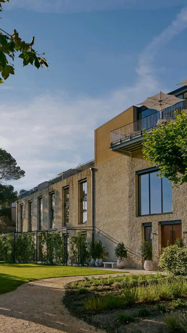 Villa La Coste
130 hectares of vineyards.
Architecture by Tadao Ando and other masters.
Palace distinction. 3 Michelin Keys.
Villa La Coste is not a hotel — it is a private cultural estate where art, landscape and silence coexist in balance.
For UNIQUELUXURY.TRAVEL, this is not about Provence.
It is about access — to spaces where luxury is measured, intentional and deeply felt.