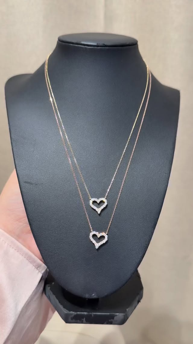 0.409 ct natural diamonds
VVS, Color G-H
14K 7.01g
PHP 33,500