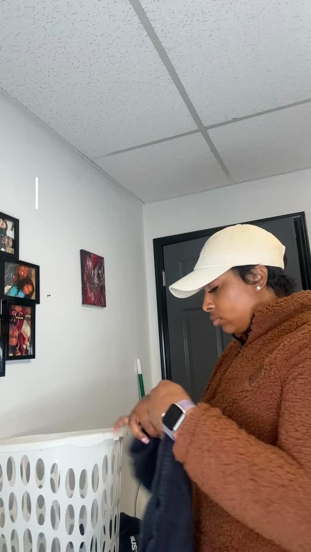 A day in the life of a braider #explorepage✨ #mariettasquare #bohoknotlessbraids #mariettabraider #atlanta