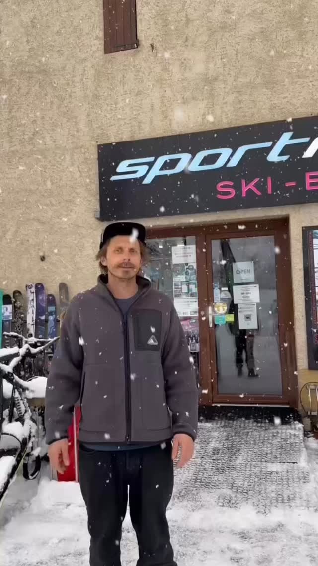 🎿 Nos magasins ouvrent dès 8h !
Pour profiter au maximum du domaine en mode Serre Che XXL, nos équipes Sportrent vous accueillent tôt le matin pour récupérer votre matériel et être parmi les premiers sur les pistes.
Avec Serre Che XXL, profitez de journées ski prolongées et de conditions idéales pour enchaîner les descentes.
Rendez-vous dans nos boutiques à Chantemerle, Villeneuve et Monêtier !
#Sportrent #SerreCheXXL #SerreChevalier #SkiTime #FirstTracks