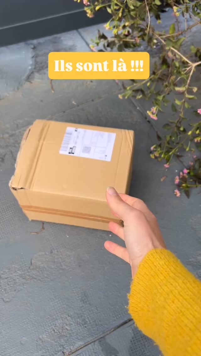 Ils sont arrivés !!! J’ai créé un « petit guide pratique » pour un quotidien plus léger 🫴🏻🦋
Des trucs et astuces issus de la kinesiologie mais aussi de d’autres pratiques que j’ai pu tester. Je partage avec toi quelques tips pour passer « les tempêtes » de la vie. Il y a même un coin lecture, avec des ouvrages qui peuvent t’aider à chaque étape de vie.
Bref, c’est cadeau, c’est pour toi !
Merci à @ikibea1 pour ses illustrations ☀️🖍️