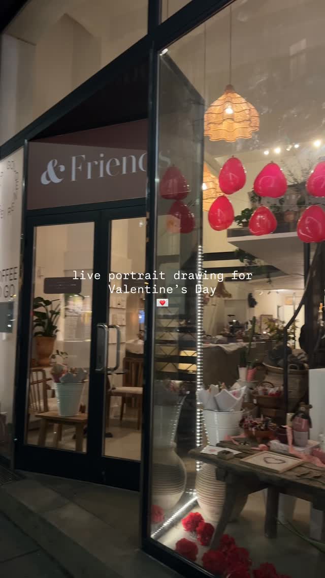 this was yesterday’s live illustration session at LOVE FEAST ❤️🥰❤️
@andfriends_store @quelle.surprise
catering @and.hattenberger
music @giftenoughband
drinks @gaviegin @kattus_sekt
poetry @anmutend
✨
#liveillustration #eventillustration #illustrator #drawing #femaleartist