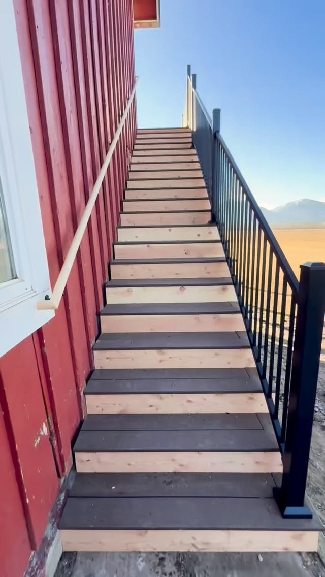 Just needs a little stain then the Barn is event ready! 🙌🏼
Thankful we got to take on this project, a view like this makes the cold mornings easier 🛠️