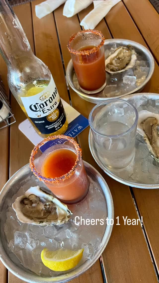 Cheers to ONE YEAR at Lefty’s! 🦪🎉
365 days of fresh oysters, cold drinks, great music, and even better company..
Here’s to the shucks, the laughs, and many more years ahead! 🥂
#sarasota #florida #oysters #stpetersburg #tampa